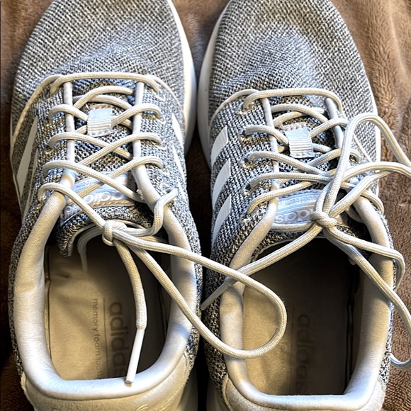 Adidas Tennis Shoes - Picture 1 of 2